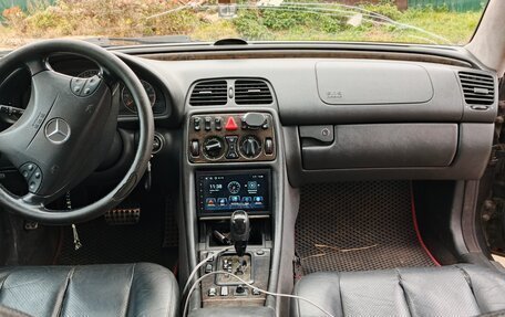 Mercedes-Benz CLK-Класс, 2001 год, 540 000 рублей, 15 фотография