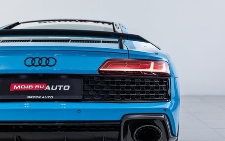 Audi R8, 2016 год, 11 890 000 рублей, 28 фотография