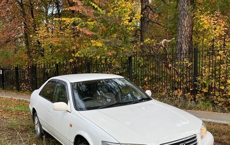 Toyota Camry, 2001 год, 580 000 рублей, 4 фотография