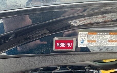 Toyota RAV4, 2018 год, 3 350 000 рублей, 21 фотография