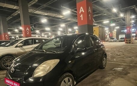 Toyota Yaris III рестайлинг, 2008 год, 410 000 рублей, 2 фотография
