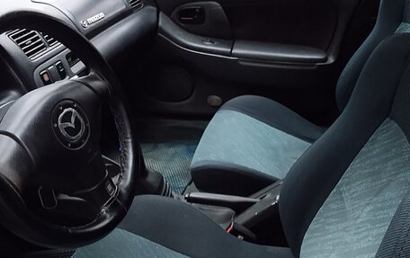 Mazda 323, 1998 год, 200 000 рублей, 5 фотография