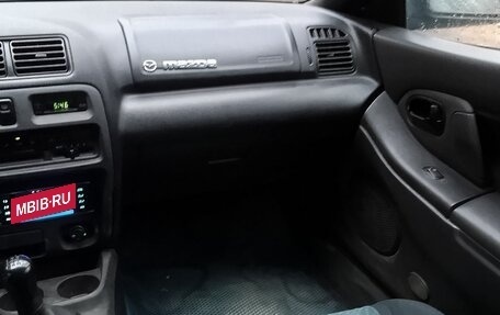 Mazda 323, 1998 год, 200 000 рублей, 6 фотография