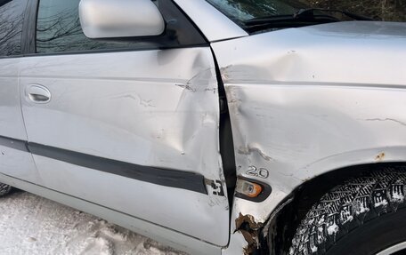 Toyota Avensis III рестайлинг, 2001 год, 350 000 рублей, 9 фотография