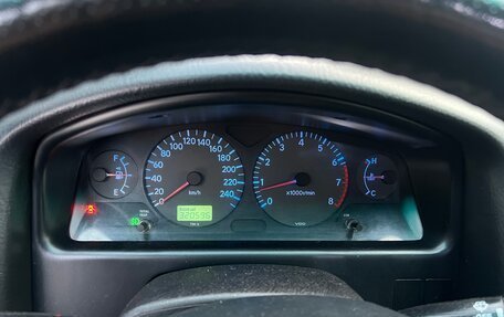 Toyota Avensis III рестайлинг, 2001 год, 350 000 рублей, 16 фотография