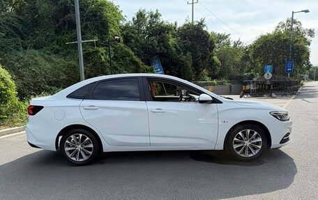 Chevrolet Monza, 2022 год, 1 140 000 рублей, 4 фотография