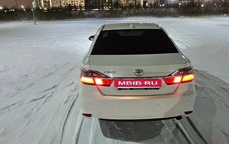 Toyota Camry, 2018 год, 2 130 000 рублей, 4 фотография