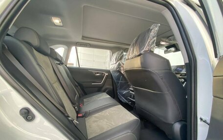 Toyota RAV4, 2025 год, 4 190 000 рублей, 12 фотография