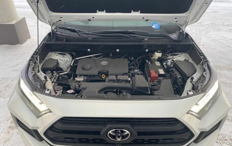 Toyota RAV4, 2025 год, 4 190 000 рублей, 27 фотография