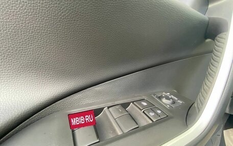 Toyota RAV4, 2025 год, 4 190 000 рублей, 19 фотография