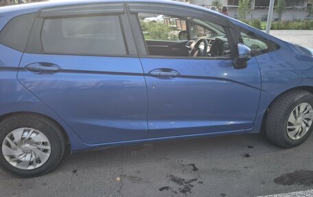 Honda Fit III, 2015 год, 890 000 рублей, 5 фотография