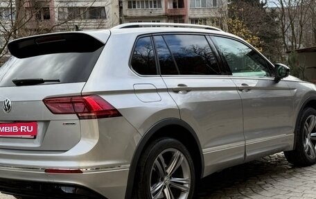 Volkswagen Tiguan II, 2018 год, 3 300 000 рублей, 5 фотография