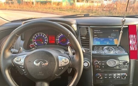 Infiniti FX II, 2010 год, 1 860 000 рублей, 17 фотография