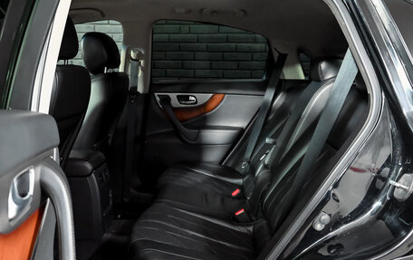 Infiniti QX70, 2014 год, 2 100 000 рублей, 21 фотография