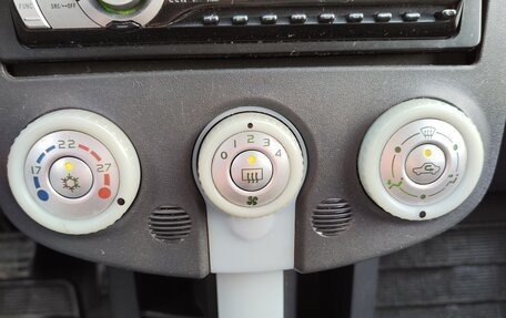 Mitsubishi Colt VI рестайлинг, 2006 год, 380 000 рублей, 18 фотография