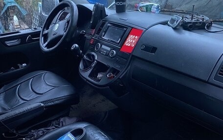 Volkswagen Multivan T5, 2004 год, 700 000 рублей, 1 фотография