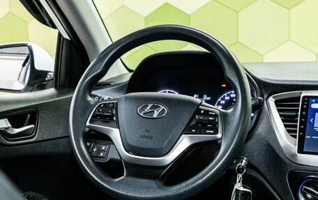 Hyundai Solaris II рестайлинг, 2019 год, 1 400 000 рублей, 16 фотография