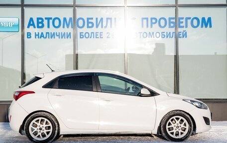 Hyundai i30 II рестайлинг, 2013 год, 849 000 рублей, 6 фотография