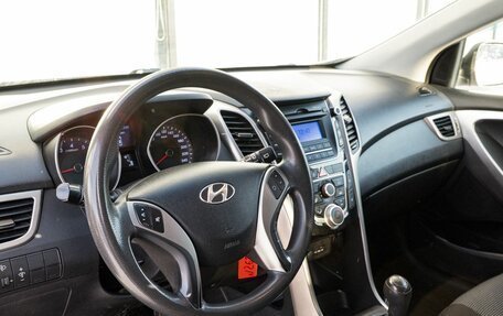 Hyundai i30 II рестайлинг, 2013 год, 849 000 рублей, 10 фотография