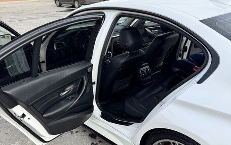 BMW 3 серия, 2016 год, 1 900 000 рублей, 8 фотография