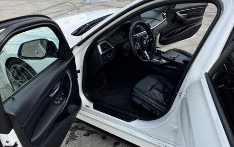 BMW 3 серия, 2016 год, 1 900 000 рублей, 11 фотография