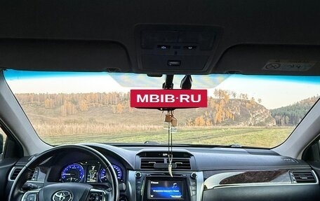 Toyota Camry, 2016 год, 2 090 000 рублей, 10 фотография