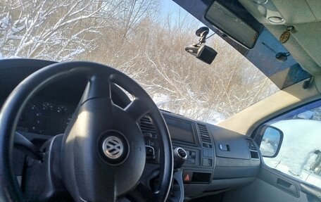 Volkswagen Caravelle T5, 2008 год, 1 270 000 рублей, 3 фотография