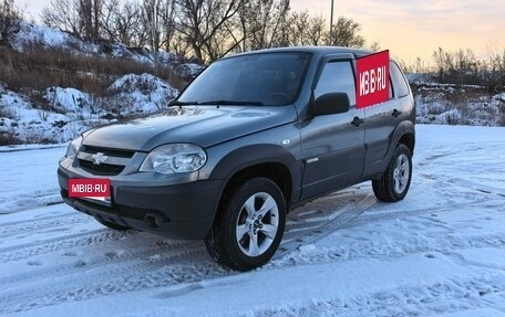 Chevrolet Niva I рестайлинг, 2012 год, 615 000 рублей, 4 фотография