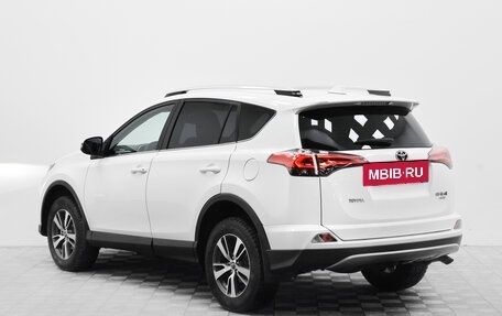 Toyota RAV4, 2018 год, 2 417 000 рублей, 4 фотография