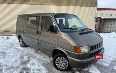 Volkswagen Transporter T4, 2000 год, 650 000 рублей, 1 фотография