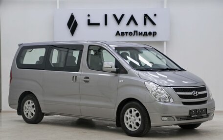 Hyundai Grand Starex Grand Starex I рестайлинг 2, 2011 год, 1 265 000 рублей, 1 фотография