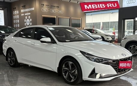 Hyundai Elantra, 2022 год, 1 366 000 рублей, 3 фотография