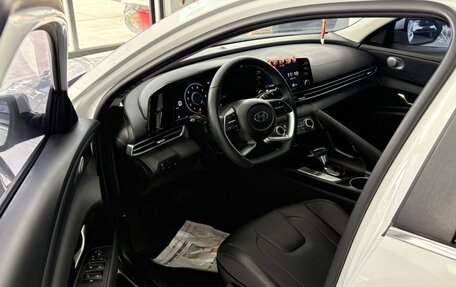 Hyundai Elantra, 2022 год, 1 366 000 рублей, 7 фотография