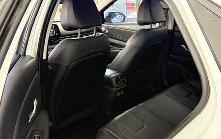 Hyundai Elantra, 2022 год, 1 366 000 рублей, 13 фотография