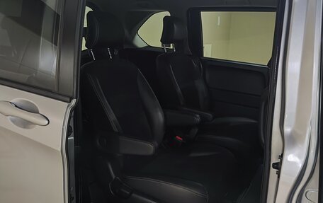 Honda Freed I, 2013 год, 1 350 000 рублей, 15 фотография