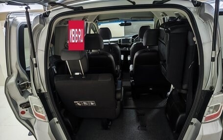 Honda Freed I, 2013 год, 1 350 000 рублей, 31 фотография