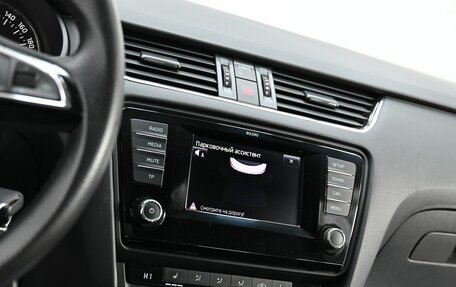 Skoda Octavia, 2015 год, 1 045 000 рублей, 10 фотография