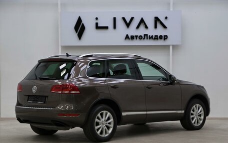 Volkswagen Touareg III, 2013 год, 1 925 000 рублей, 2 фотография