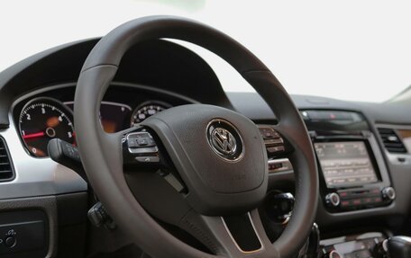 Volkswagen Touareg III, 2013 год, 1 925 000 рублей, 7 фотография