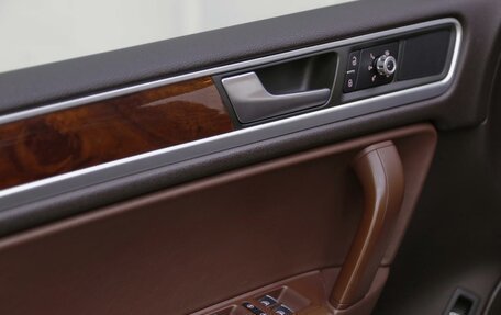 Volkswagen Touareg III, 2013 год, 1 925 000 рублей, 11 фотография