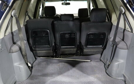 Toyota Avensis Verso I рестайлинг, 2002 год, 429 000 рублей, 14 фотография