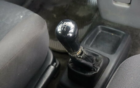 Toyota Avensis Verso I рестайлинг, 2002 год, 429 000 рублей, 10 фотография