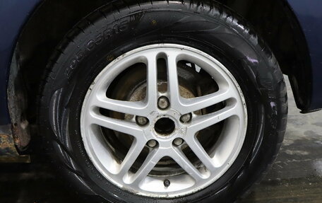 Toyota Avensis Verso I рестайлинг, 2002 год, 429 000 рублей, 15 фотография