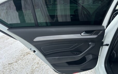 Volkswagen Passat B8 рестайлинг, 2021 год, 2 490 000 рублей, 12 фотография