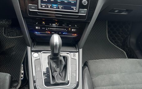 Volkswagen Passat B8 рестайлинг, 2021 год, 2 490 000 рублей, 22 фотография