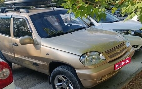 Chevrolet Niva I рестайлинг, 2004 год, 295 000 рублей, 3 фотография