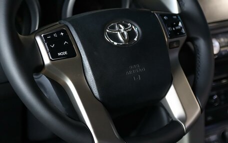 Toyota Land Cruiser Prado 150 рестайлинг 2, 2012 год, 2 299 000 рублей, 14 фотография