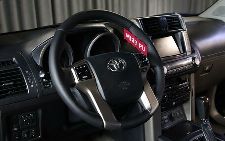 Toyota Land Cruiser Prado 150 рестайлинг 2, 2012 год, 2 299 000 рублей, 11 фотография