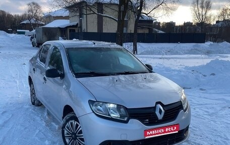 Renault Logan II, 2017 год, 499 999 рублей, 1 фотография