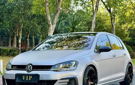 Volkswagen Golf VII, 2015 год, 1 490 586 рублей, 1 фотография